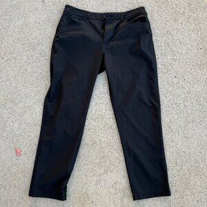 Vuori Meta Pant Size 33 waist 27 inseam Black Zip Fly V430
